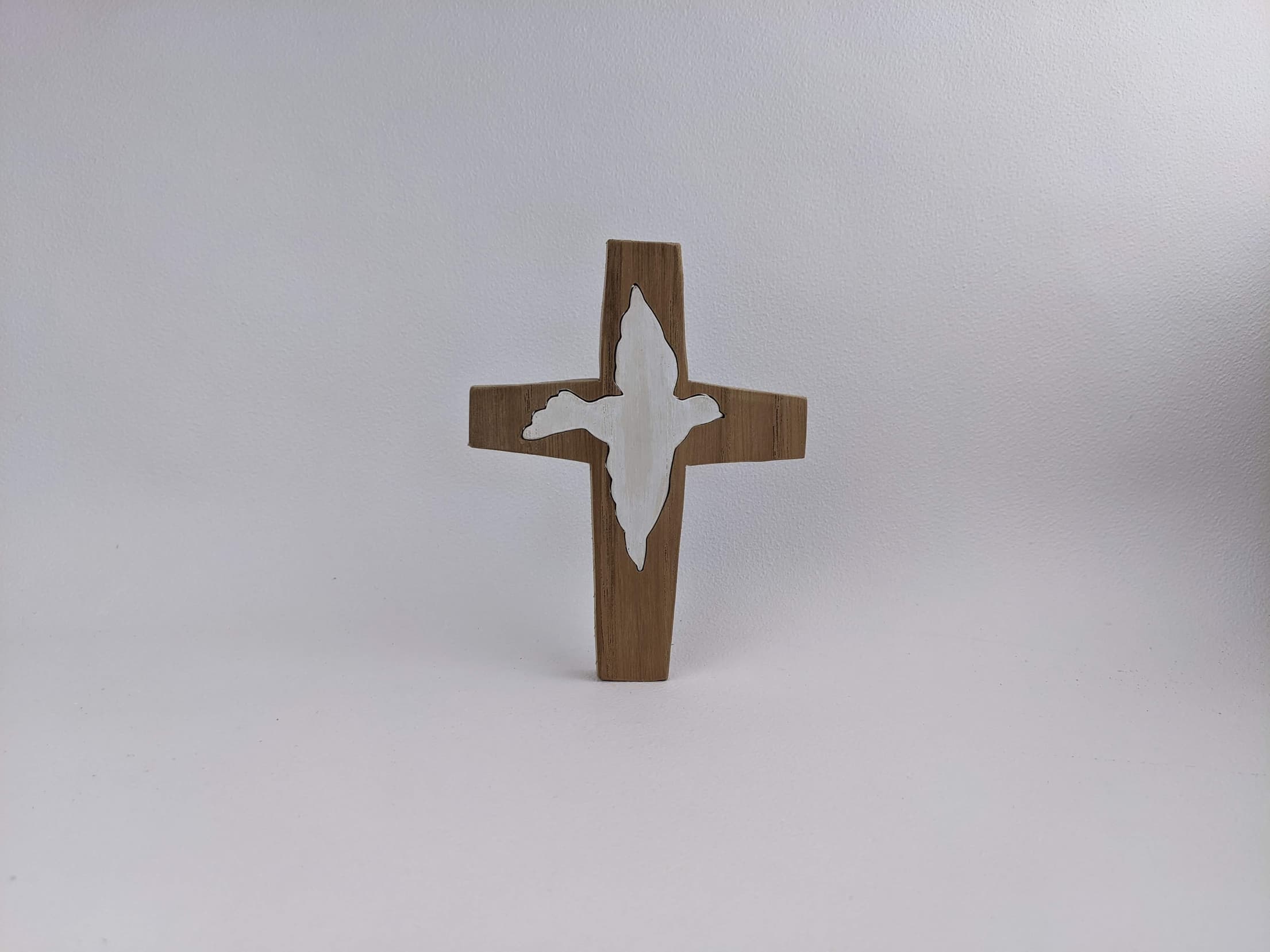croix bois et colombe blanche 