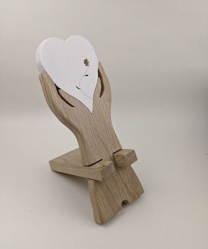 support de téléphone coeur et mains