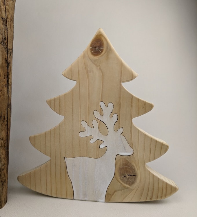 cerf dans arbre