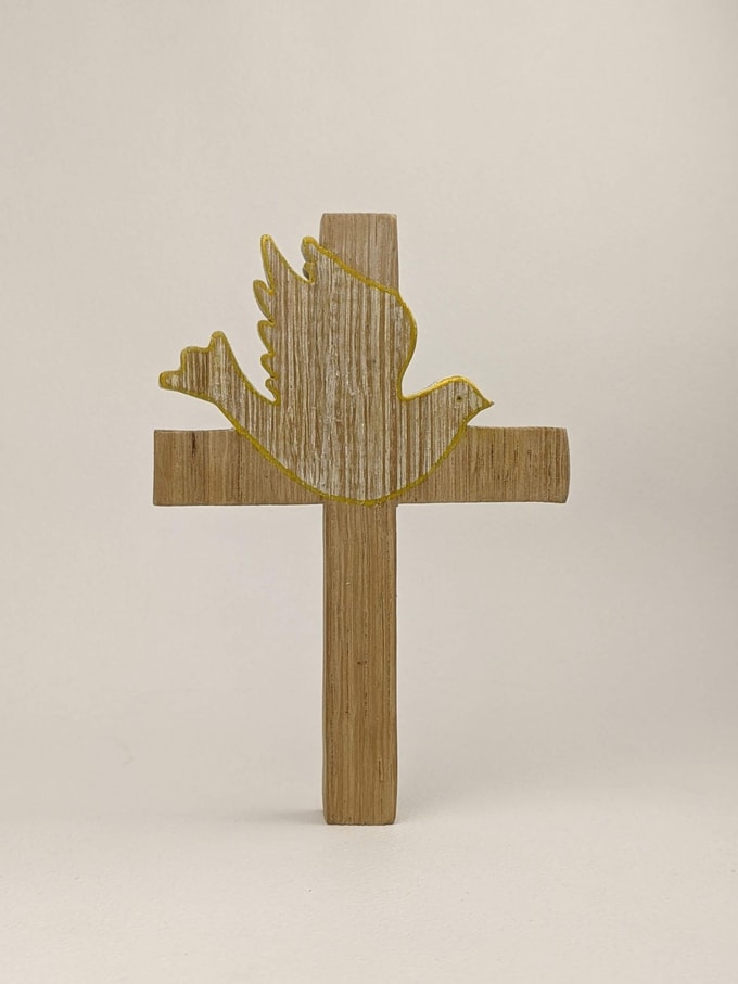croix colombe confondue