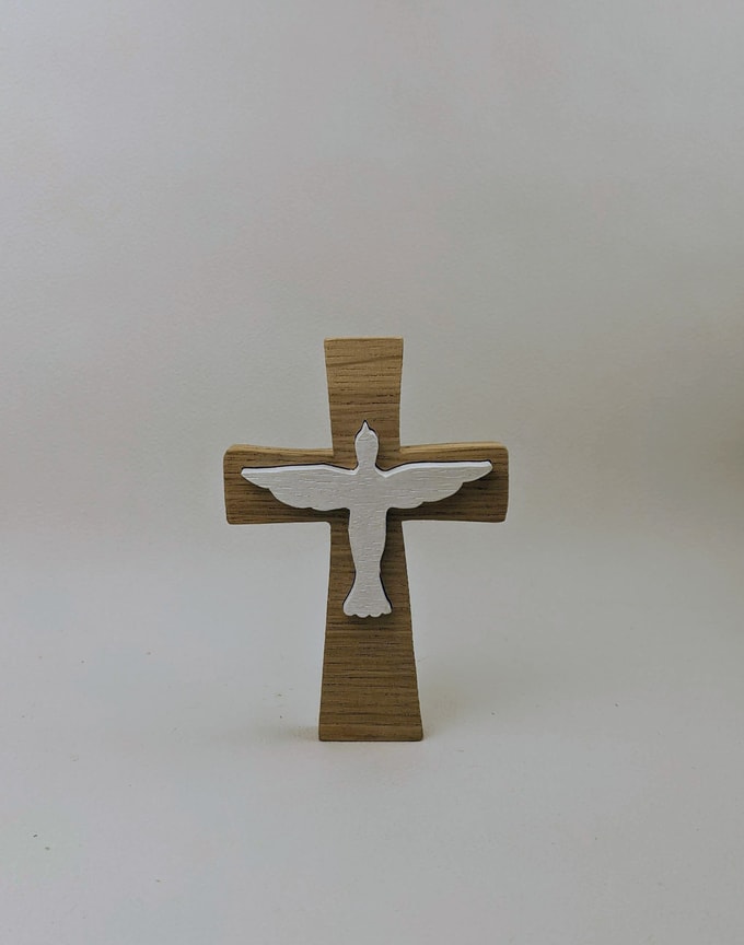 croix colombe comme le christ