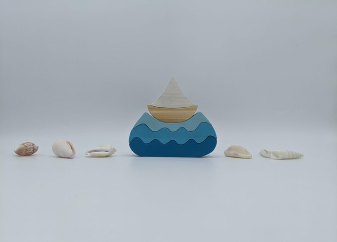 bateau puzzle sur les vagues