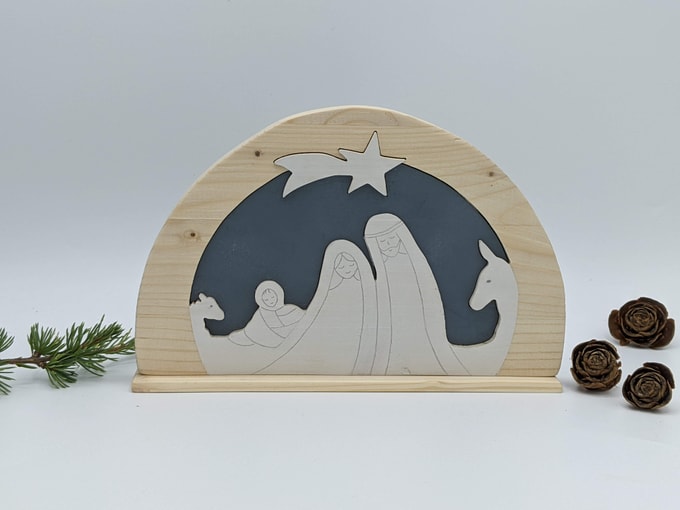 crèche de Noël arrondie faces