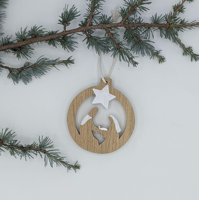 crèche de Noël à suspendre ronde