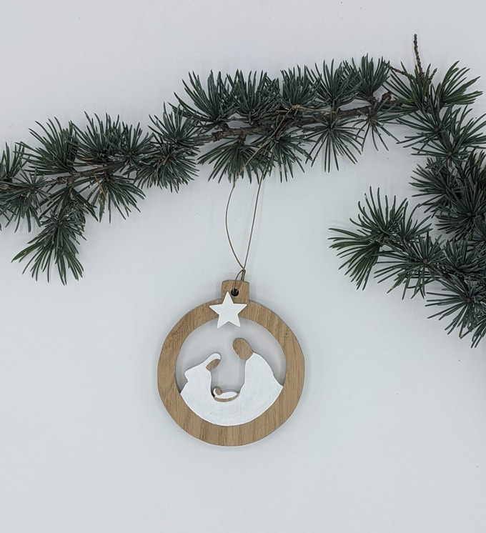 crèche de Noël à suspendre ronde
